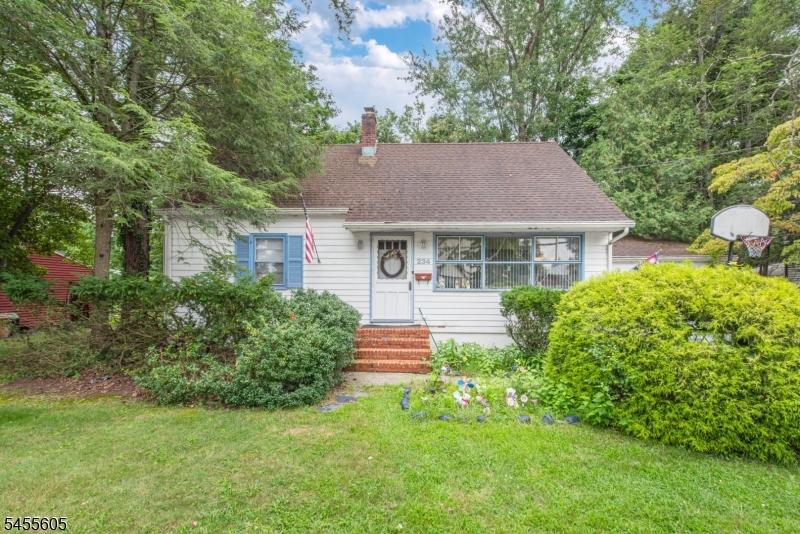 234 E Glen Avenue Ridgewood Village NJ 07450