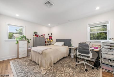 440 Yuhas Drive Paramus NJ 07652
