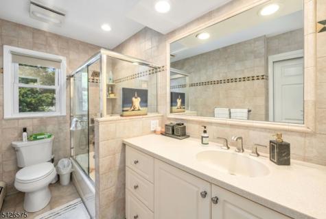 440 Yuhas Drive Paramus NJ 07652