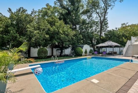 440 Yuhas Drive Paramus NJ 07652