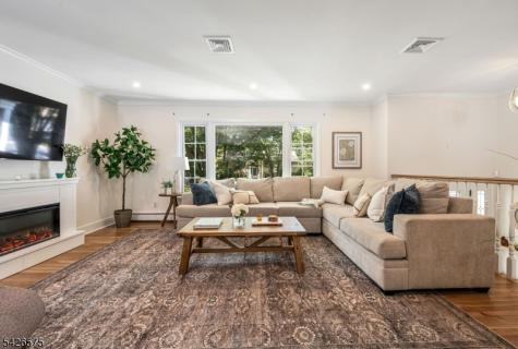 440 Yuhas Drive Paramus NJ 07652
