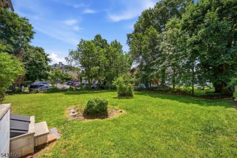 114 Franklin Place Roselle Park NJ 07204
