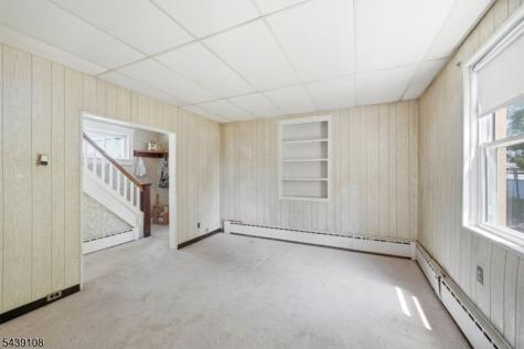114 Franklin Place Roselle Park NJ 07204