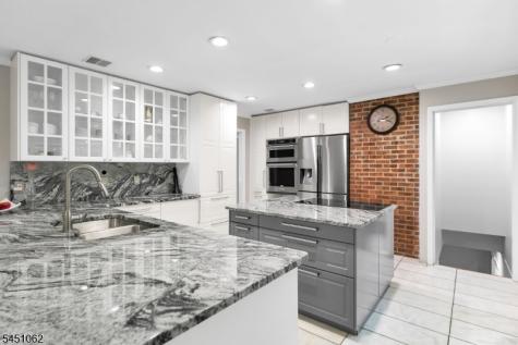 67 Kinnan Way Bernards NJ 07920
