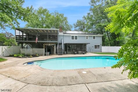 67 Kinnan Way Bernards NJ 07920