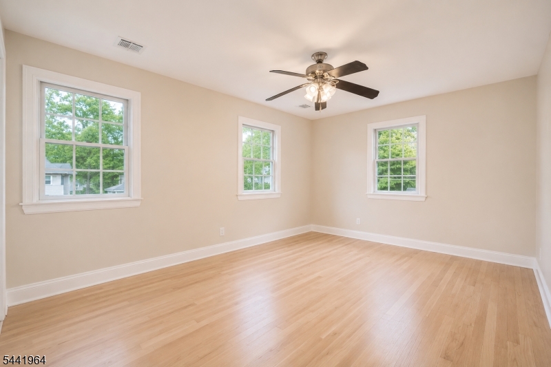 21 Glannon Road Livingston NJ 07039