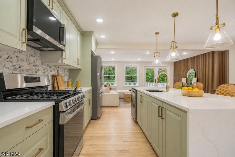 21 Glannon Road Livingston NJ 07039