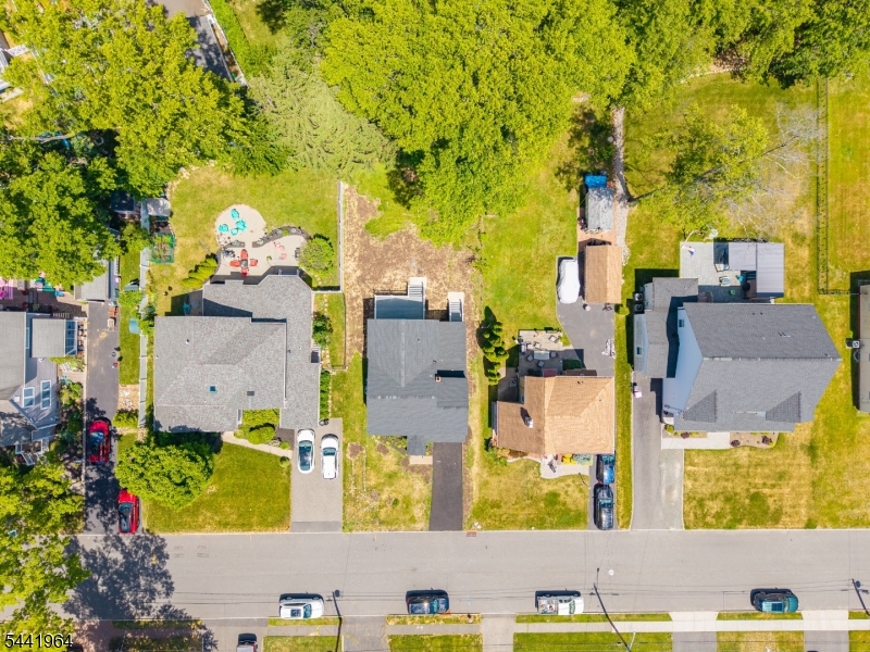 21 Glannon Road Livingston NJ 07039