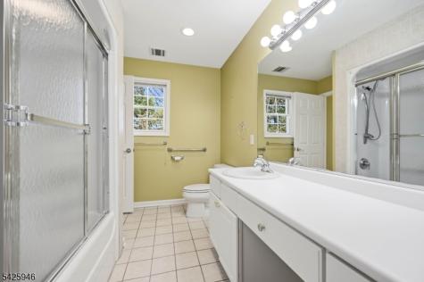 56 Burnet Hill Road Livingston NJ 07039