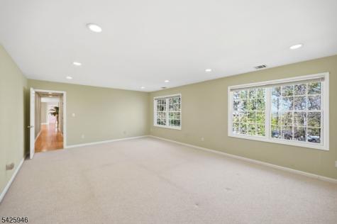 56 Burnet Hill Road Livingston NJ 07039