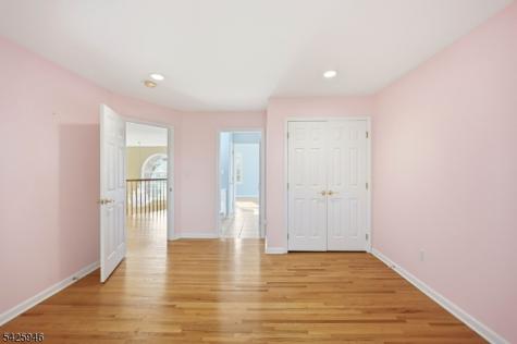 56 Burnet Hill Road Livingston NJ 07039