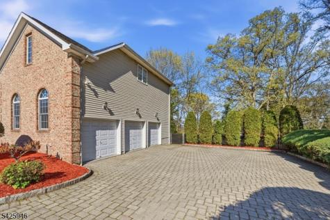56 Burnet Hill Road Livingston NJ 07039