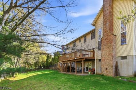 56 Burnet Hill Road Livingston NJ 07039
