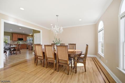 56 Burnet Hill Road Livingston NJ 07039