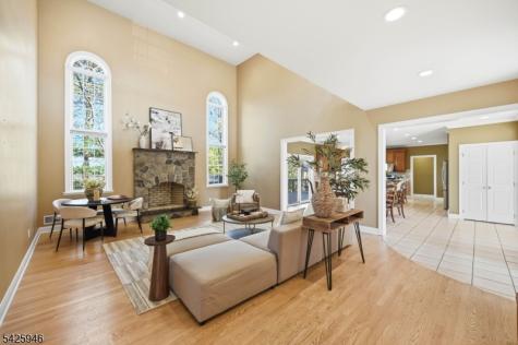 56 Burnet Hill Road Livingston NJ 07039