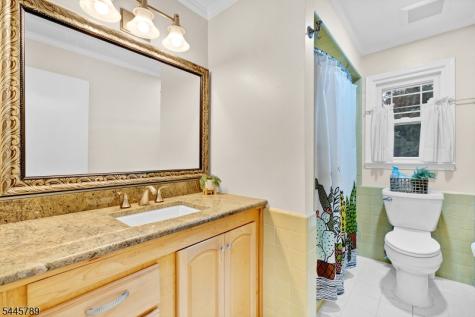 151 Cottage Place W Long Hill NJ 07933