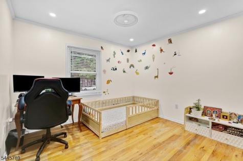151 Cottage Place W Long Hill NJ 07933