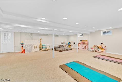 151 Cottage Place W Long Hill NJ 07933