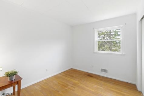 2 Moryan Road Edison NJ 08817