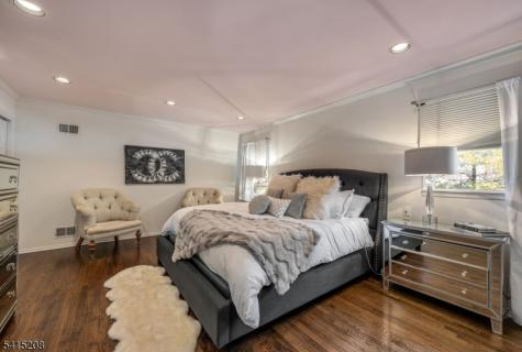 1 Morningside Drive Livingston NJ 07039