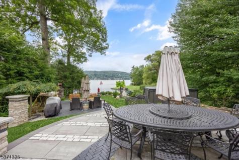 590 W Shore Trail Sparta NJ 07871