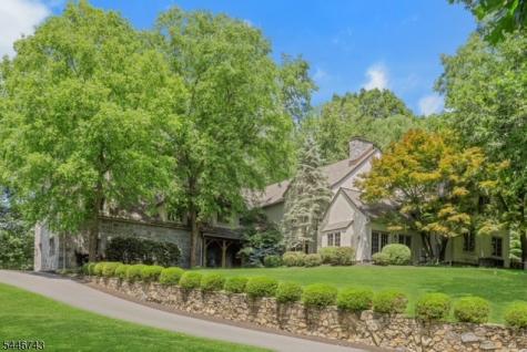 9 Beacon Hill Drive Chester NJ 07930