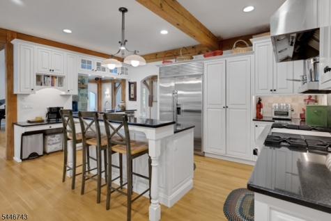9 Beacon Hill Drive Chester NJ 07930