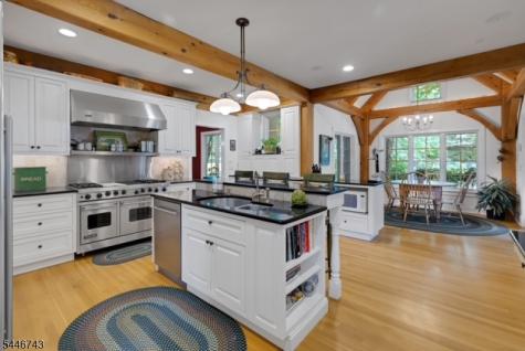 9 Beacon Hill Drive Chester NJ 07930