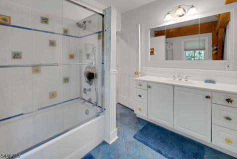 9 Beacon Hill Drive Chester NJ 07930