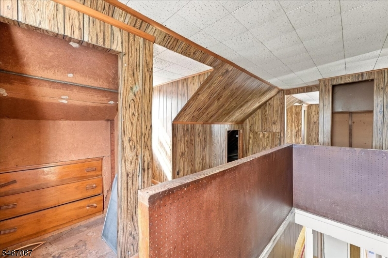 2 Dawn Drive Clark NJ 07066
