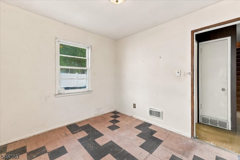 2 Dawn Drive Clark NJ 07066