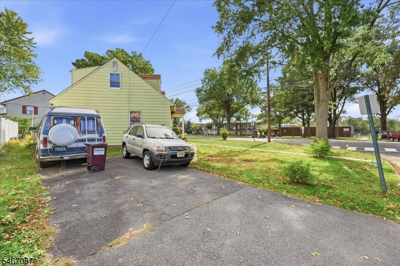 2 Dawn Drive Clark NJ 07066