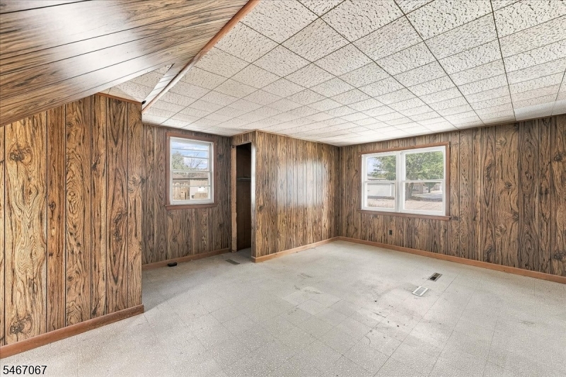 2 Dawn Drive Clark NJ 07066