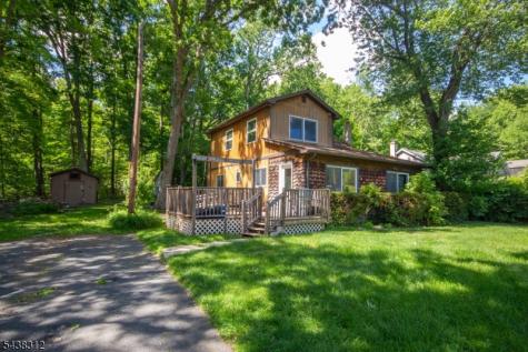 209 Fairview Avenue Hampton NJ 07860