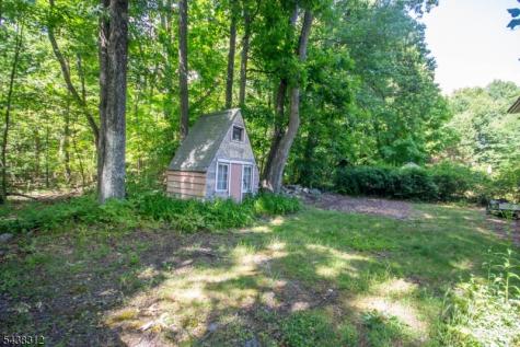 209 Fairview Avenue Hampton NJ 07860