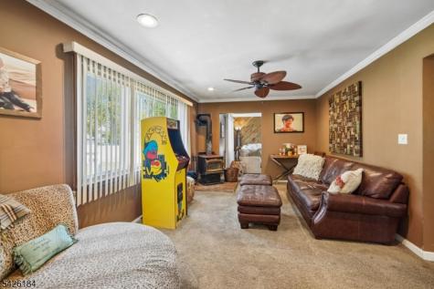 17 Stafford Road Parsippany-troy Hills NJ 07054