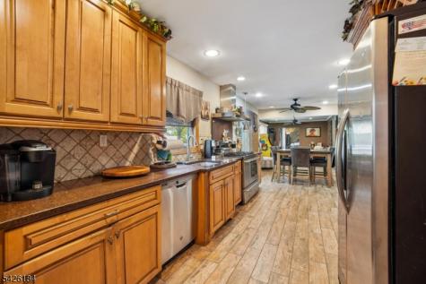 17 Stafford Road Parsippany-troy Hills NJ 07054