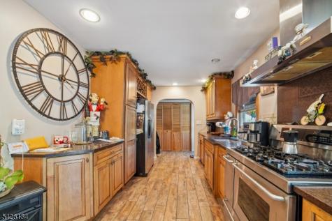 17 Stafford Road Parsippany-troy Hills NJ 07054