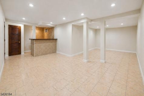17 Stafford Road Parsippany-troy Hills NJ 07054