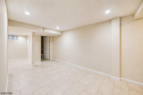 17 Stafford Road Parsippany-troy Hills NJ 07054