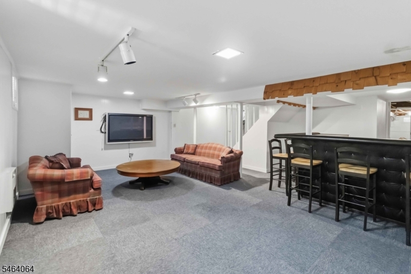 7 Bromleigh Way Morris NJ 07950