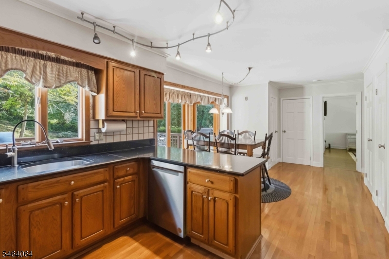 7 Bromleigh Way Morris NJ 07950