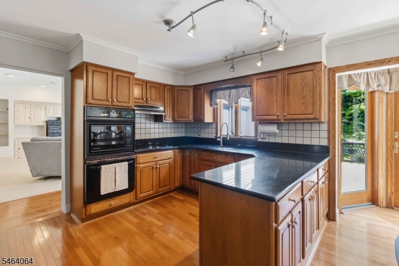 7 Bromleigh Way Morris NJ 07950