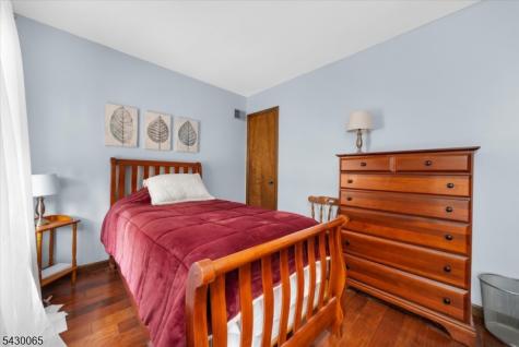 27 Cratetown Road Clinton NJ 08833