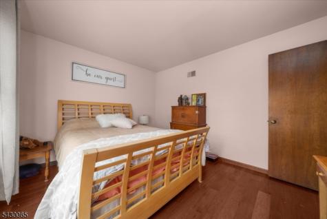 27 Cratetown Road Clinton NJ 08833