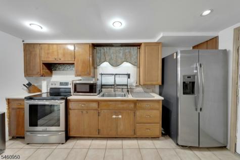 62 Elliot Place East Orange NJ 07018
