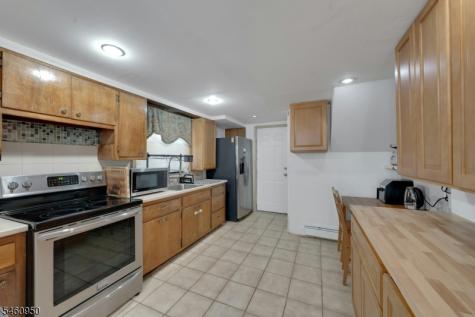 62 Elliot Place East Orange NJ 07018