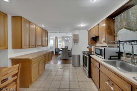 62 Elliot Place East Orange NJ 07018