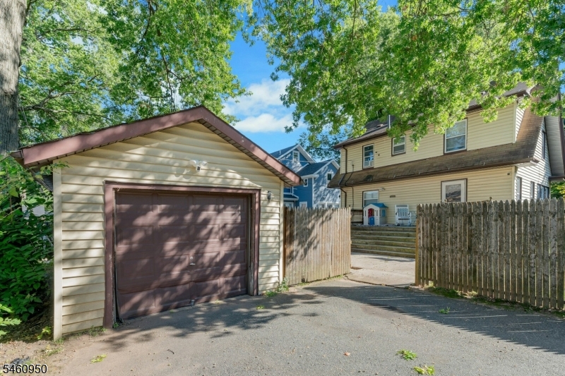 62 Elliot Place East Orange NJ 07018