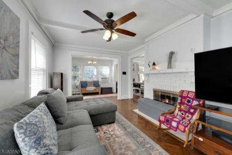 62 Elliot Place East Orange NJ 07018